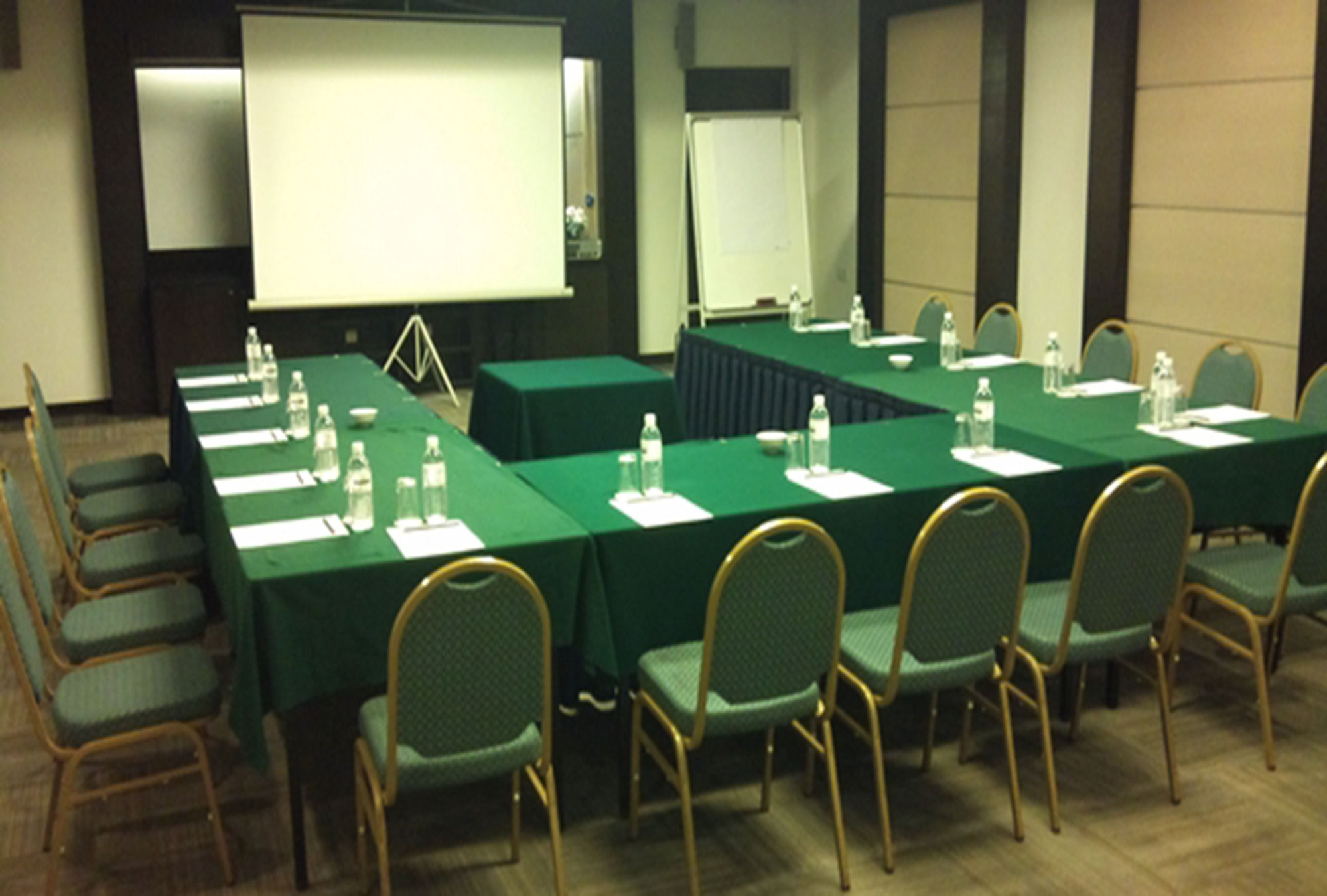 Espira Sri Petaling Hotel Kuala Lumpur Buitenkant foto